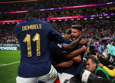 شاهکار عکاس از صحنه عجیب بازنده و برنده در جام جهانی